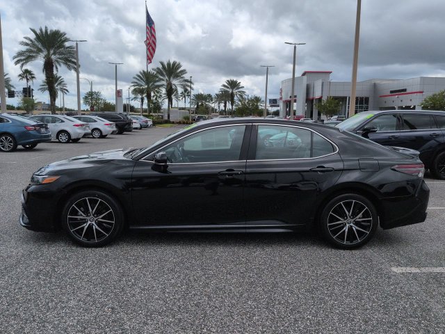 Certified 2024 Toyota Camry SE FWD image 7