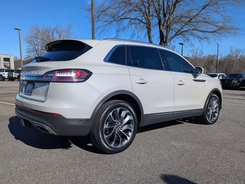 Certified 2022 Lincoln Nautilus Reserve w/ Equipment Group 201A image 5