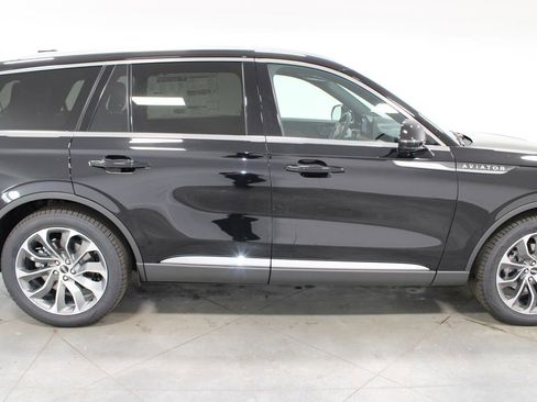 New 2026 Lincoln Aviator Reserve image 10