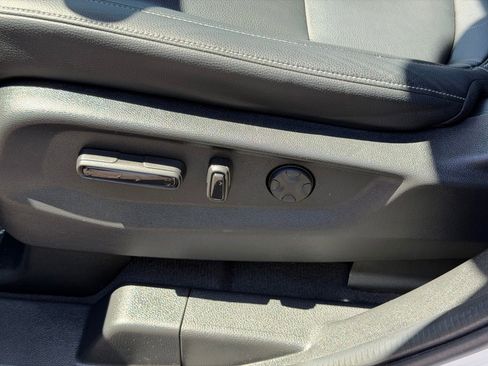 Used 2024 Honda Odyssey EX-L image 16