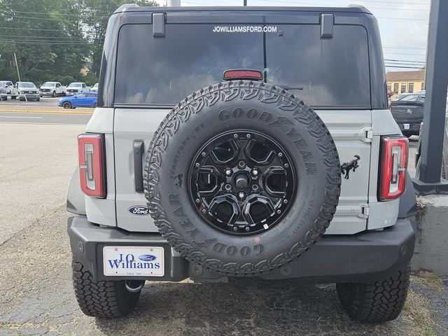 New 2026 Ford Bronco Outer Banks w/ Sasquatch Package AWD/4WD image 4