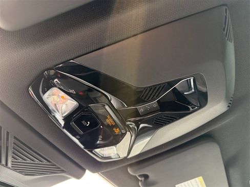 Certified 2025 BMW X1 xDrive28i w/ Convenience Package image 31