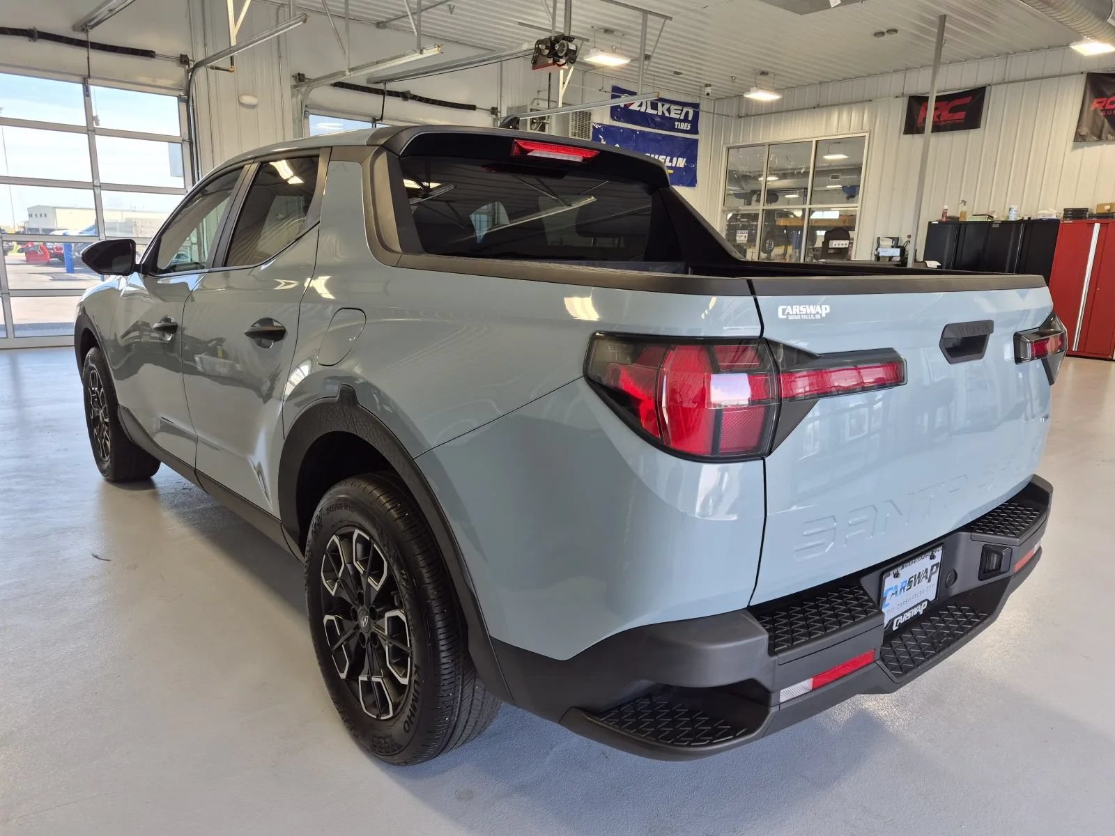 Used 2023 Hyundai Santa Cruz SE w/ Cargo Package AWD/4WD image 5