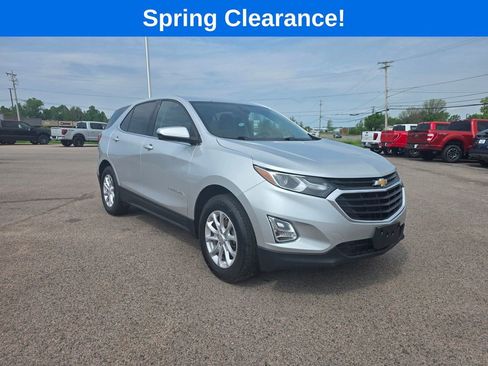 Used 2019 Chevrolet Equinox LT w/ Driver Convenience Package AWD/4WD image 9