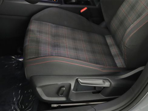 Used 2022 Volkswagen GTI S image 25