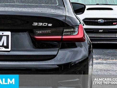 Used 2022 BMW 330e w/ Premium Package image 15