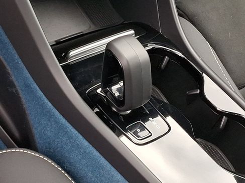 Certified 2023 Volvo XC40 Recharge Ultimate AWD/4WD image 15