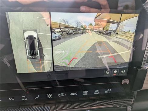 New 2026 GMC Hummer EV SUV AWD/4WD image 13