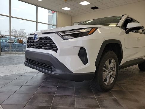Used 2024 Toyota RAV4 LE image 14