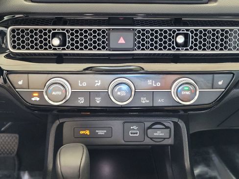 Used 2024 Honda Civic EX-L image 27