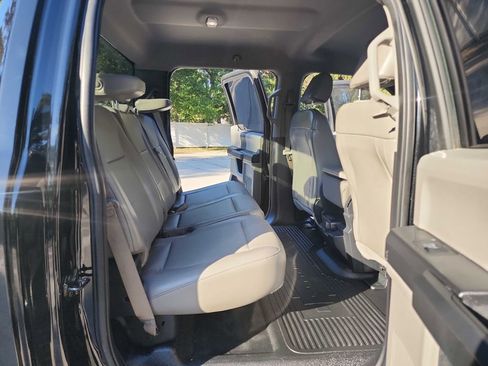 Used 2018 Ford F250 XL w/ Power Equipment Group image 37