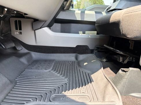 Used 2018 Ford F150 XL w/ Equipment Group 101A Mid AWD/4WD image 30