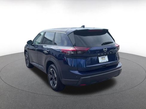 Used 2025 Nissan Rogue SV FWD image 10
