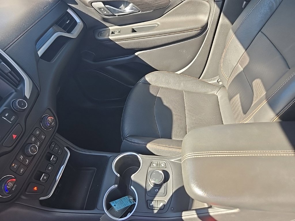Used 2019 GMC Terrain SLT w/ Preferred Package AWD/4WD image 22