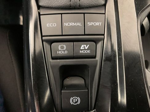 Used 2025 Toyota Camry LE image 26