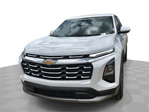 Used 2026 Chevrolet Equinox LT FWD image 1