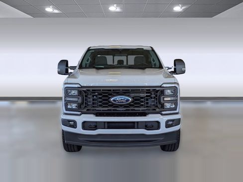 Used 2026 Ford F250 XL w/ STX Appearance Package image 6