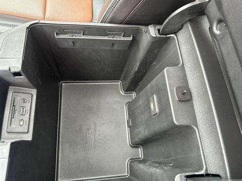 Used 2021 Chevrolet Silverado 1500 High Country w/ Technology Package image 16