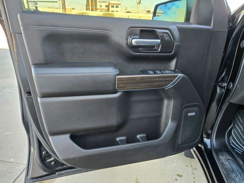 Used 2020 Chevrolet Silverado 1500 RST image 11