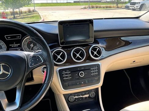 Used 2016 Mercedes-Benz GLA 250 image 8