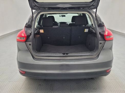 Used 2018 Ford Focus SE FWD image 29