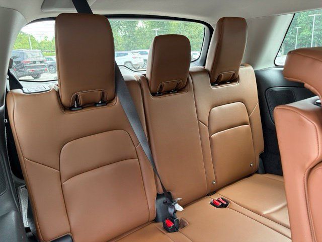 Certified 2022 Nissan Pathfinder Platinum w/ Cargo Package AWD/4WD image 36
