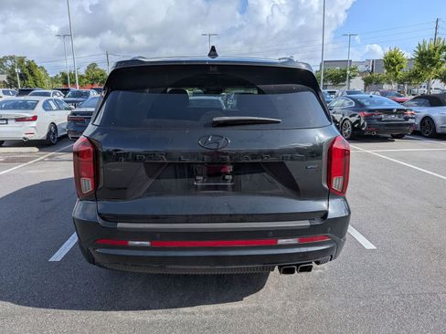 Used 2024 Hyundai Palisade Calligraphy AWD/4WD image 2