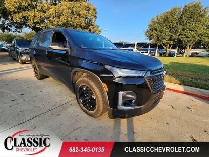 Used 2023 Chevrolet Traverse LT