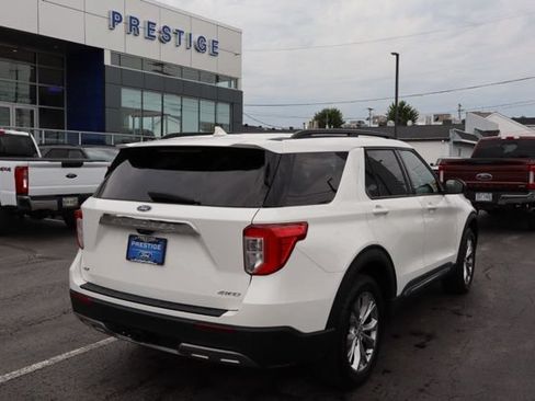 Used 2023 Ford Explorer XLT w/ Equipment Group 202A AWD/4WD image 8