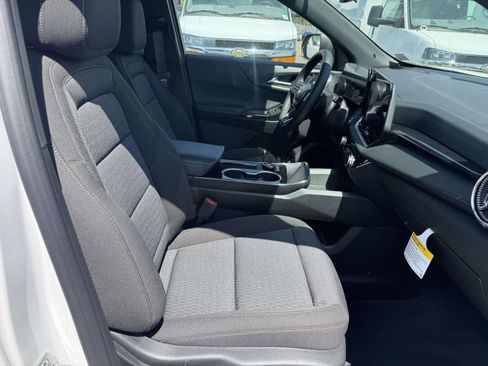 New 2026 Chevrolet Equinox LT w/ Safety and Technology Package image 28