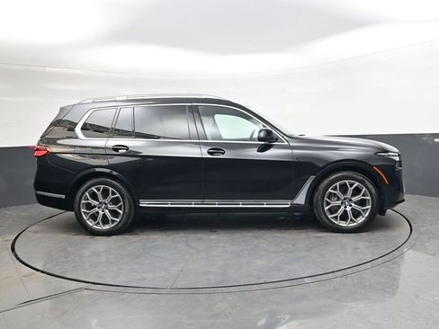 Used 2023 BMW X7 xDrive40i image 3