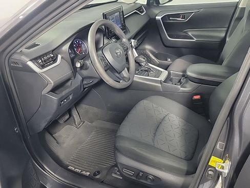 Used 2020 Toyota RAV4 XLE w/ All Weather Liner Package AWD/4WD image 17