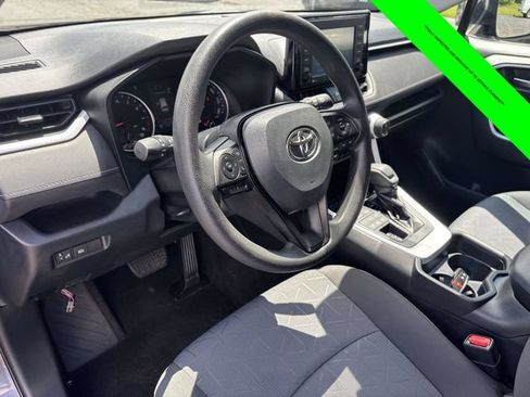 Used 2020 Toyota RAV4 XLE AWD/4WD image 8