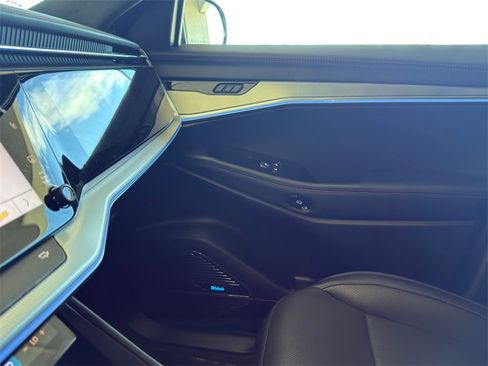 Used 2024 Jeep Wagoneer Launch Edition image 21