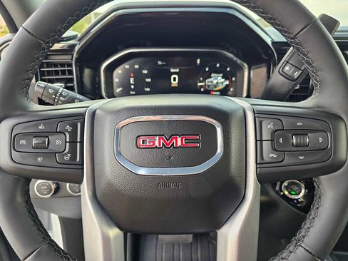 New 2026 GMC Sierra 2500 SLT w/ SLT Convenience Package image 25