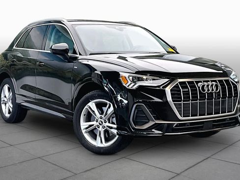 Used 2024 Audi Q3 2.0T Premium AWD/4WD image 3