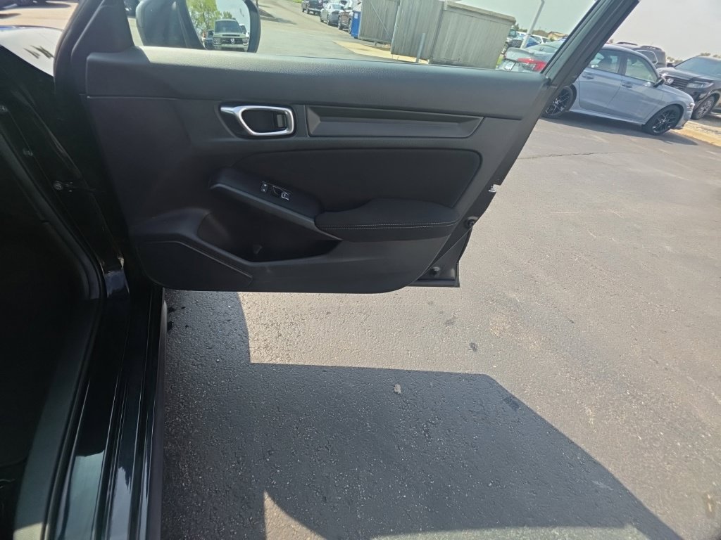 Used 2025 Honda Civic Sport image 30