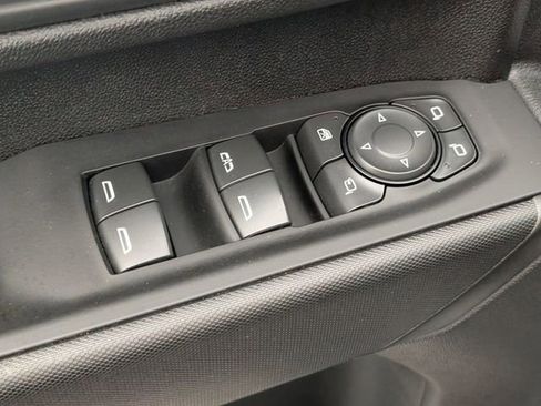 Certified 2025 Chevrolet Silverado 2500 Custom w/ Custom Value Package image 12