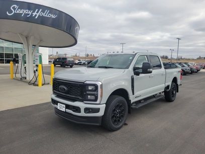 New 2025 Ford F250 Lariat w/ Black Appearance Package