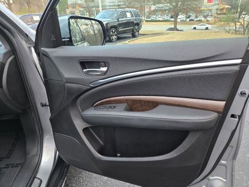 Used 2020 Acura MDX FWD w/ Technology Package image 12