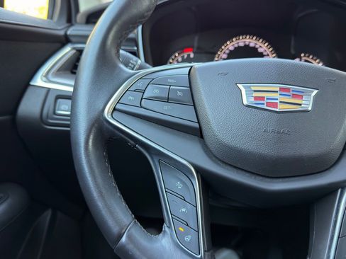 Used 2019 Cadillac XT5 Premium Luxury image 25