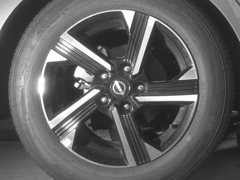Used 2025 Nissan Sentra SV FWD image 15