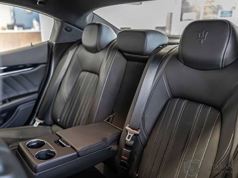 Used 2021 Maserati Ghibli S GranLusso image 37