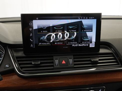 Used 2023 Audi Q5 2.0T Premium w/ Convenience Package AWD/4WD image 17