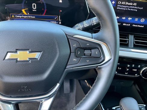 Used 2026 Chevrolet Trax LT w/ Driver Confidence Package FWD image 24