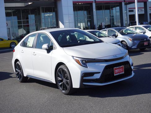 New 2026 Toyota Corolla SE image 1