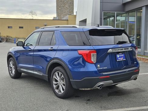 Used 2022 Ford Explorer Limited w/ Equipment Group 301A image 3