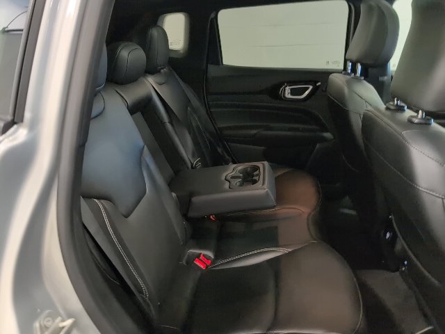 Used 2024 Jeep Compass Limited w/ High Altitude Package AWD/4WD image 32