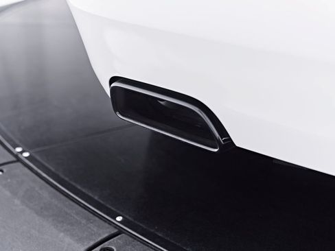 Used 2018 Rolls-Royce Wraith RWD image 27