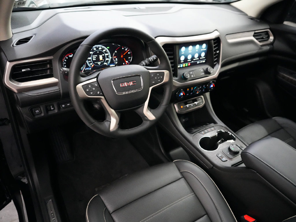 Used 2023 GMC Acadia Denali w/ Black Diamond Edition AWD/4WD image 16